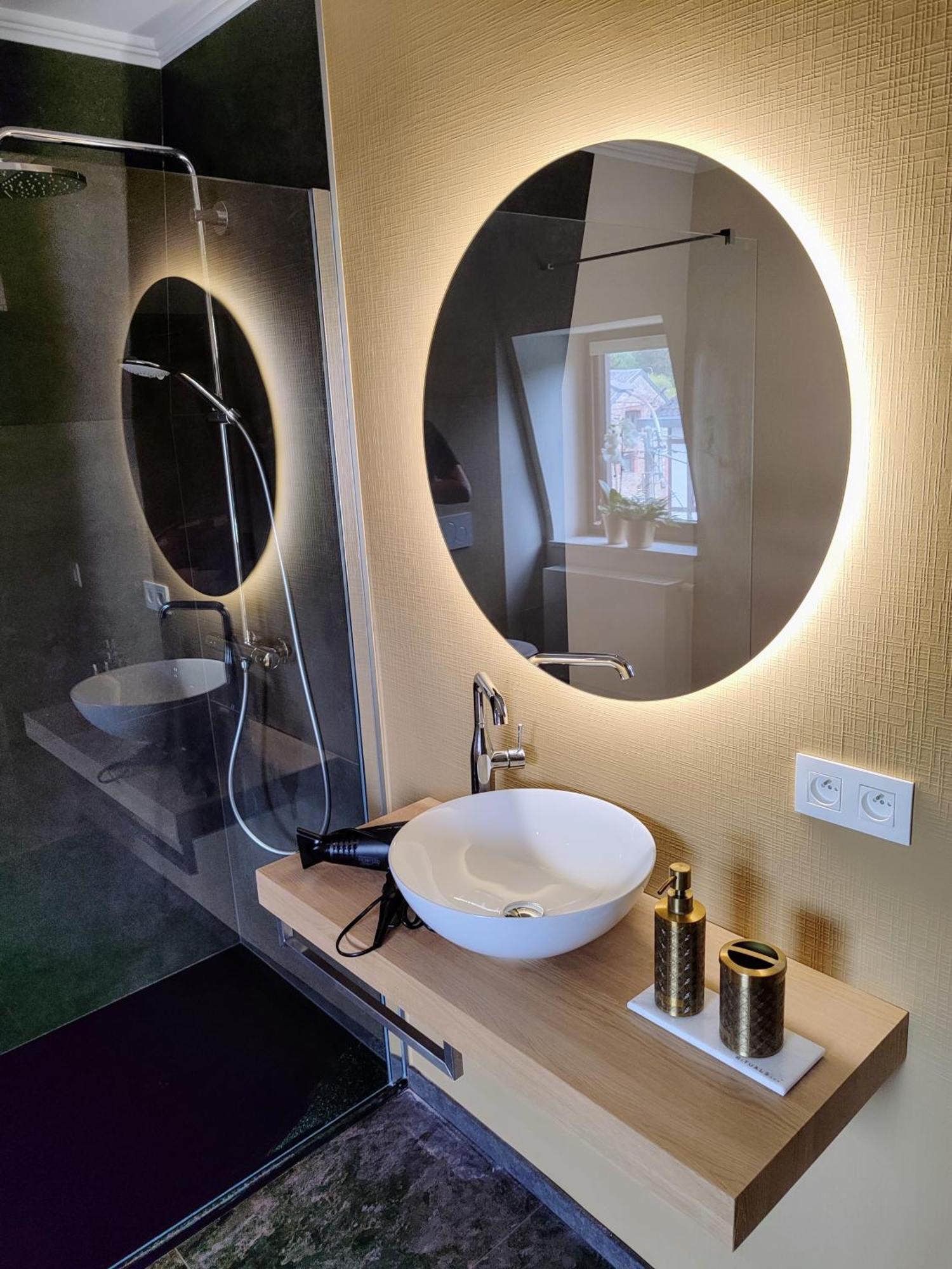 L'Amarante Chambres D'Hotes Ou Gite Citadin 特镇 外观 照片
