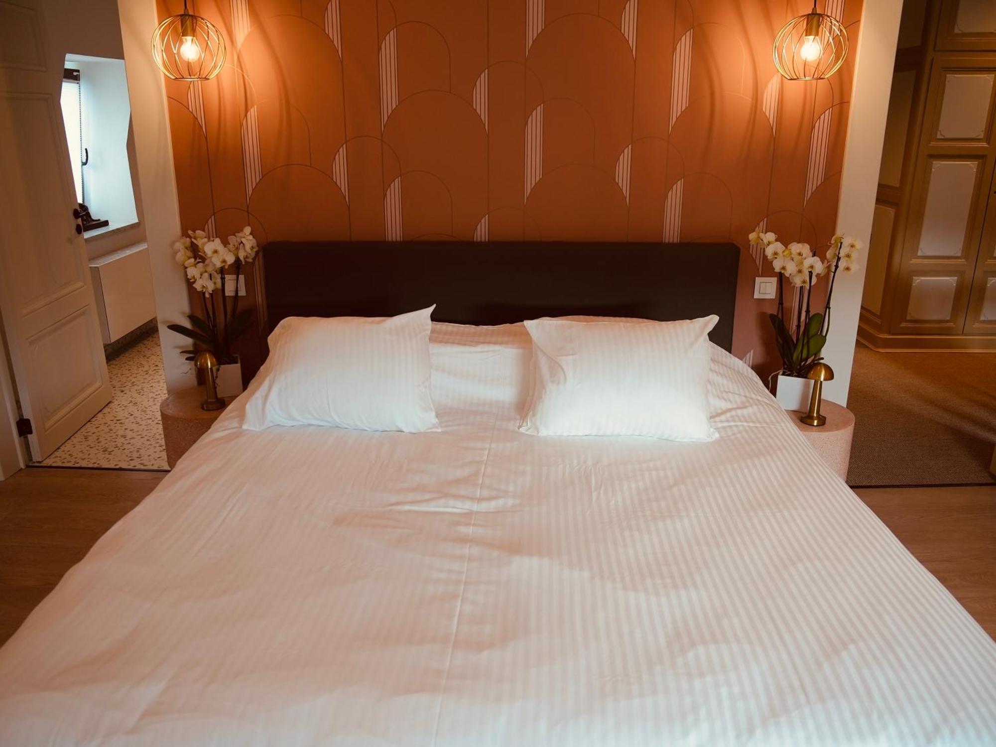 L'Amarante Chambres D'Hotes Ou Gite Citadin 特镇 外观 照片